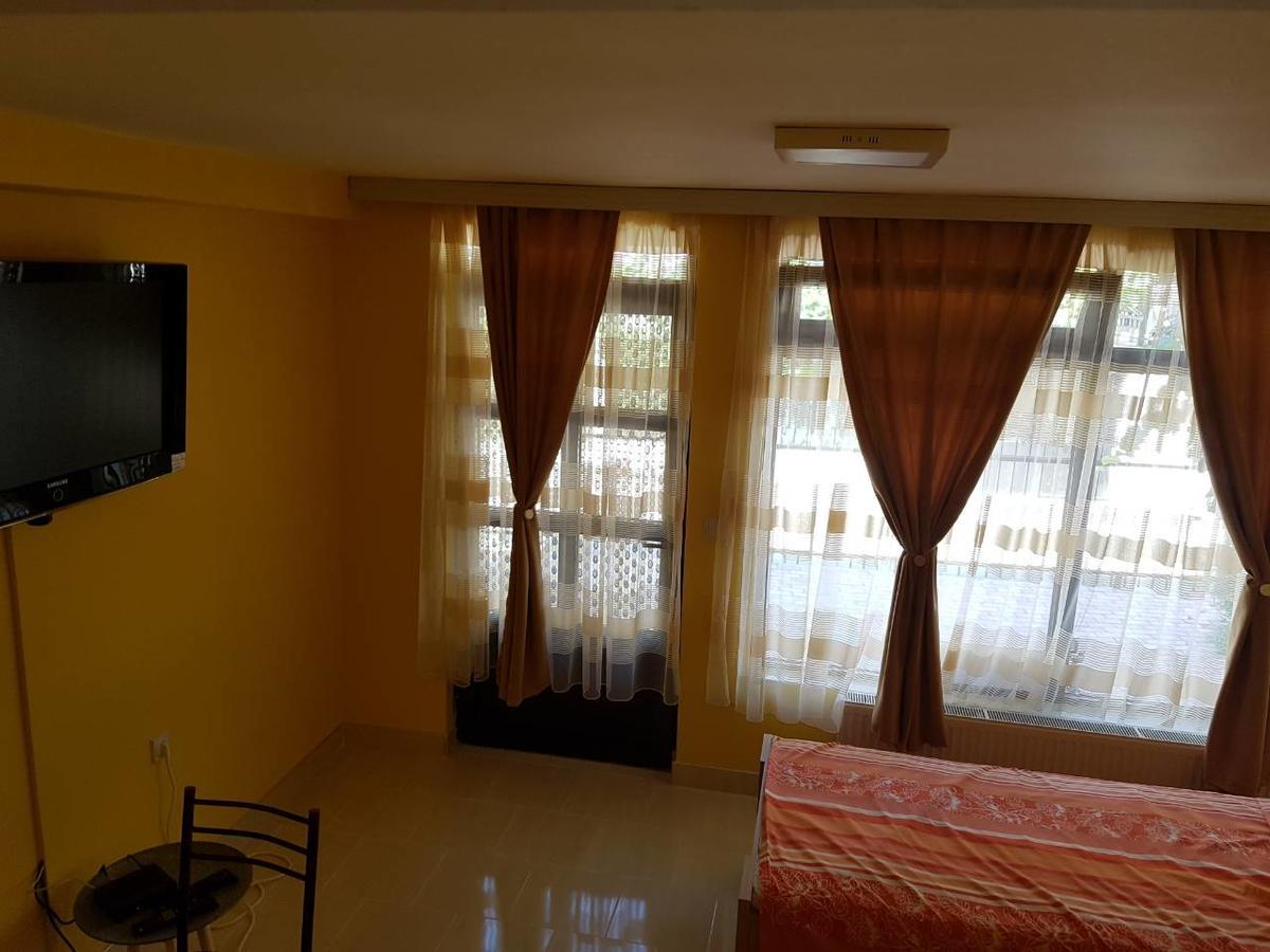 Guest House Ohrid Trpeski エクステリア 写真