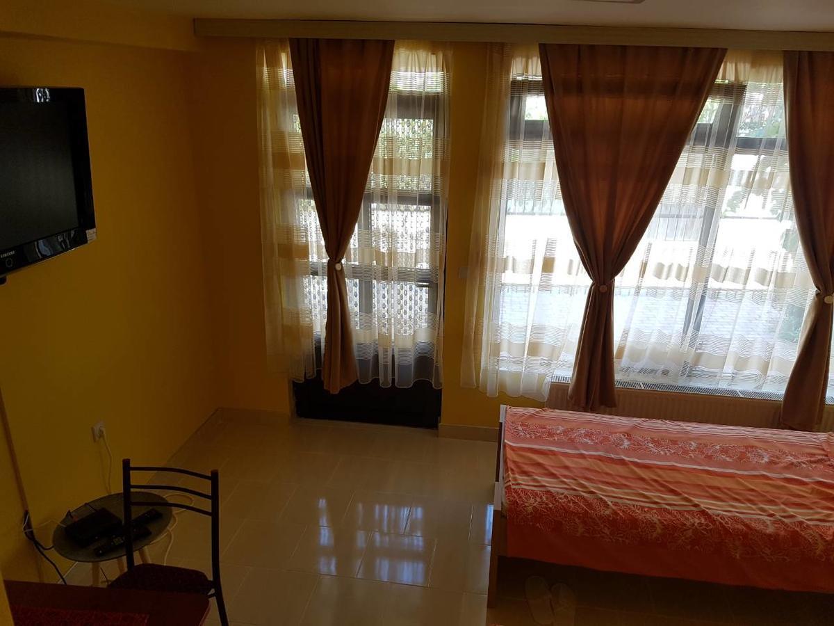 Guest House Ohrid Trpeski エクステリア 写真